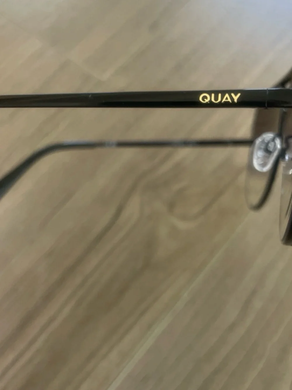 Quay “HIGH KEY “ Avaitor Black Sunglasses w/Gradient Smoke Lenses New